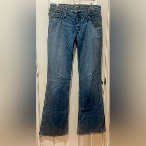 Rock & Republic USA  size 30 FLARE LEG